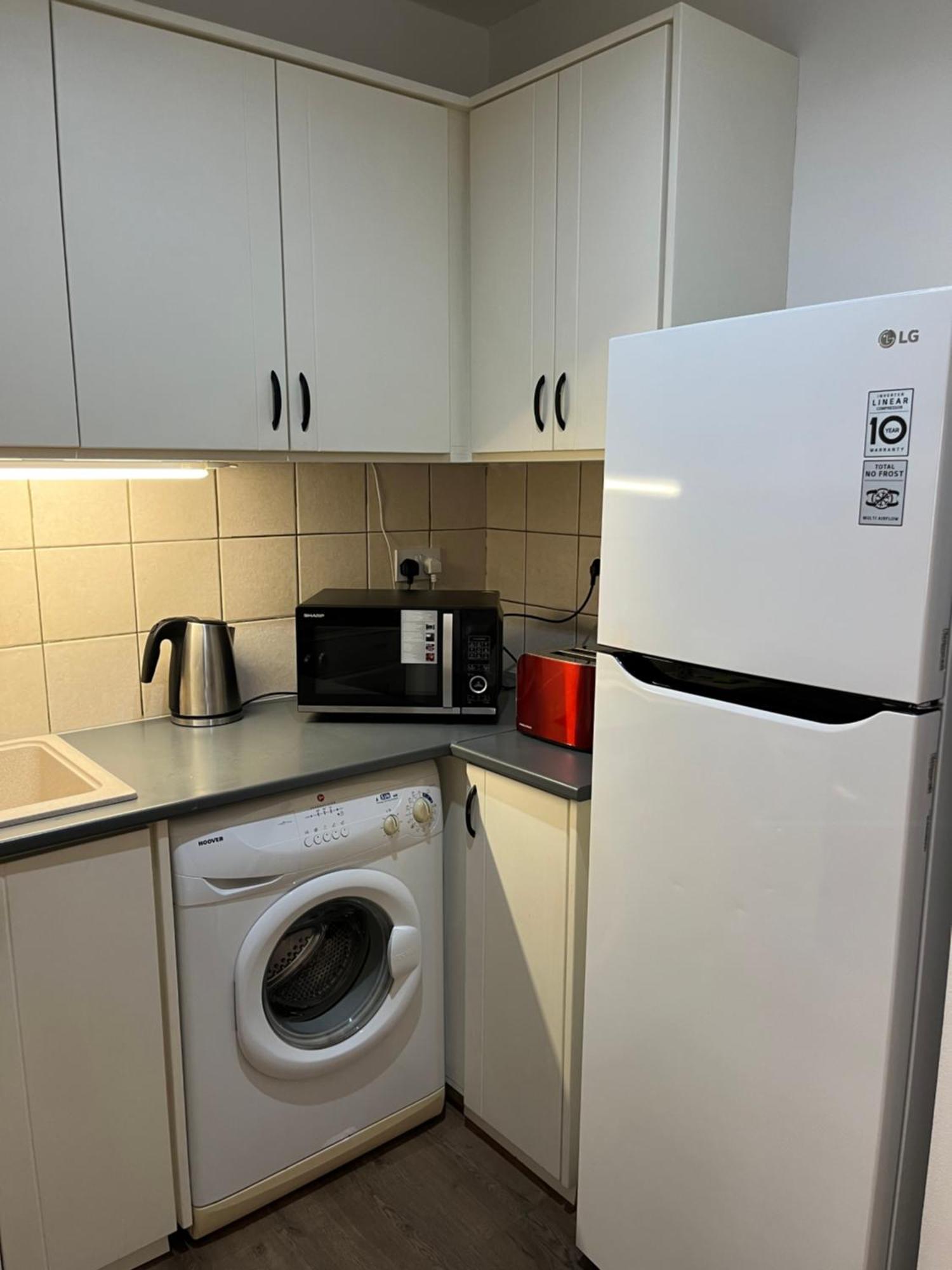 Apartment In Residential Complex With Pool Klorakas エクステリア 写真