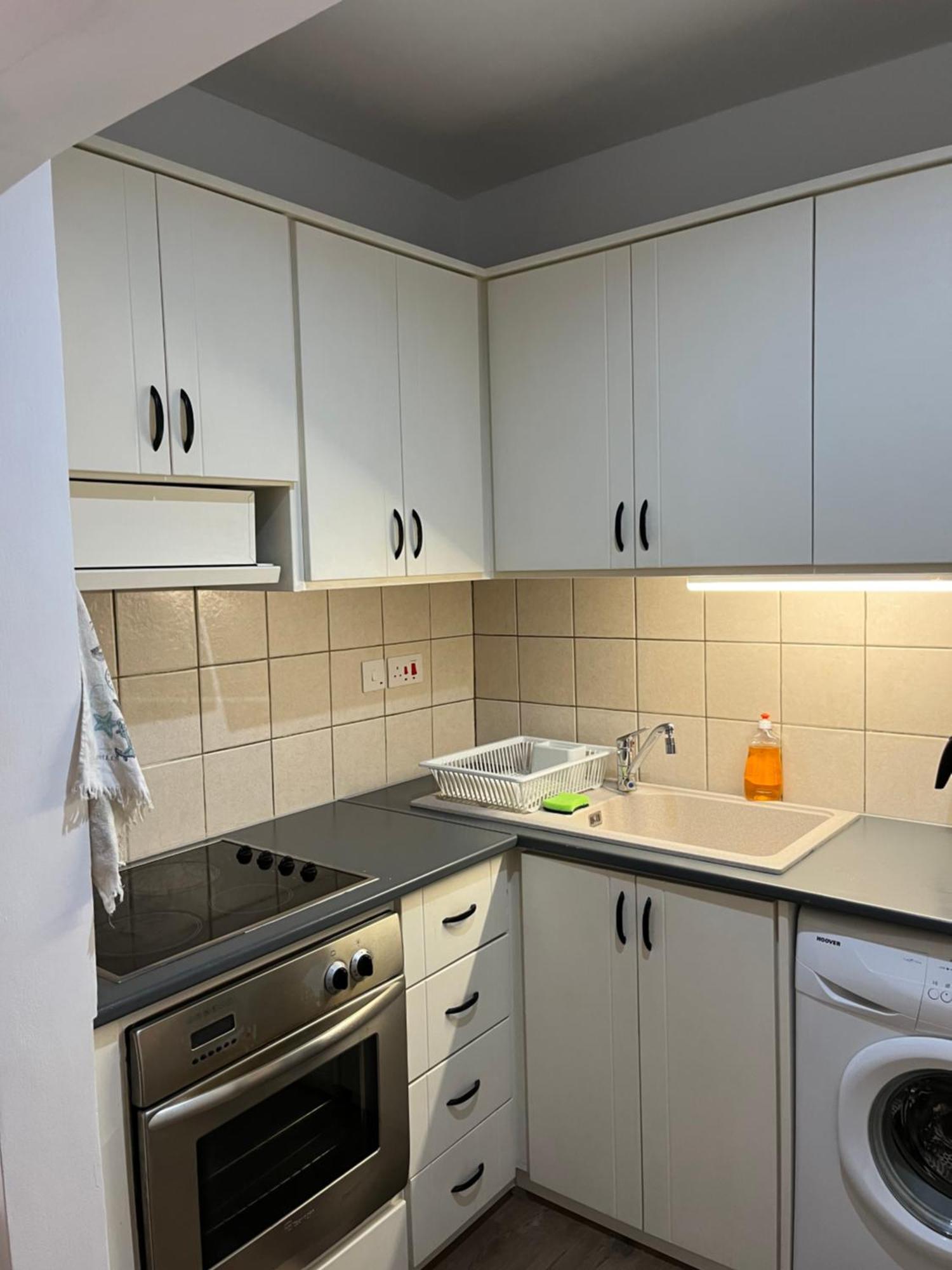 Apartment In Residential Complex With Pool Klorakas エクステリア 写真
